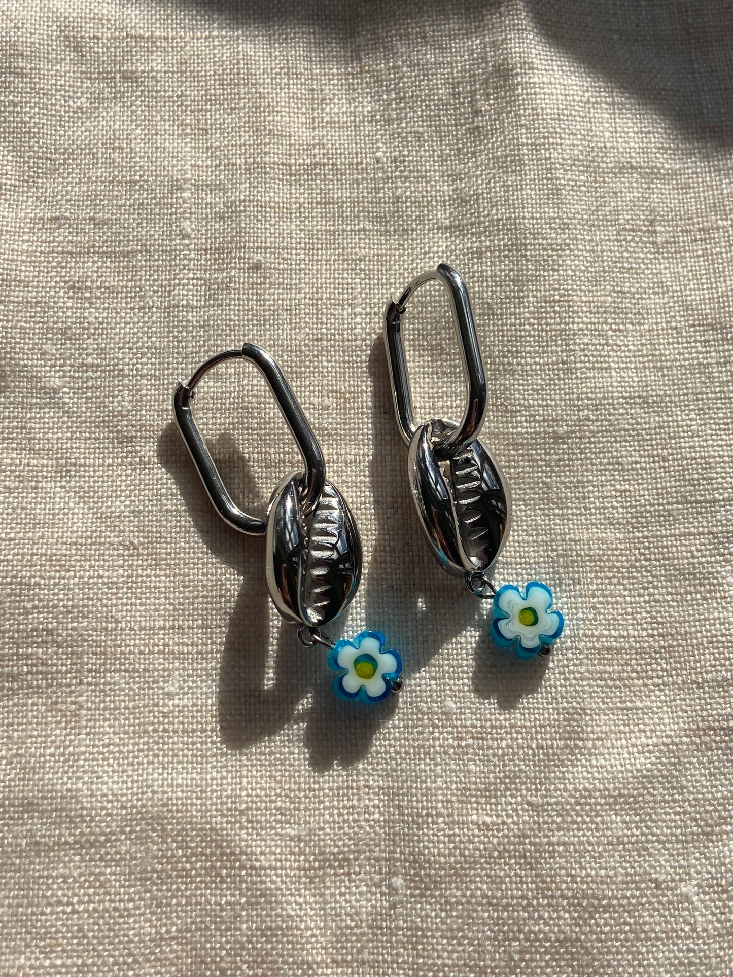 Daisy Shell Earrings