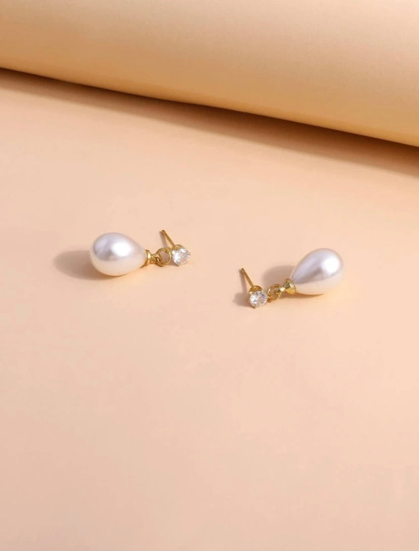 Pearl Drop Earrings