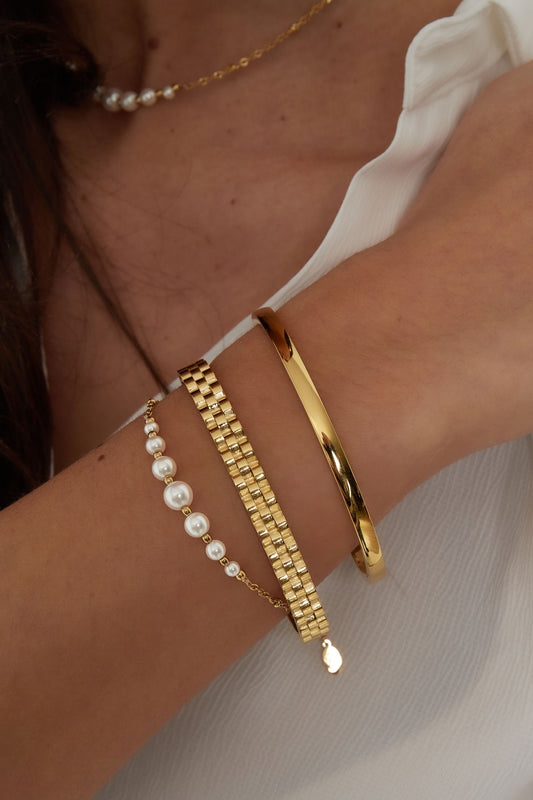 Golden Pearls Bracelet