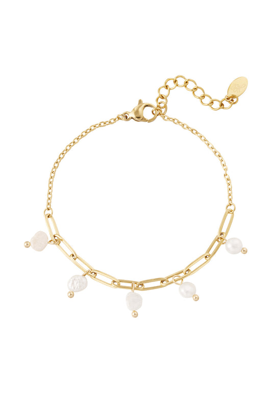 Pearl Girl Bracelet