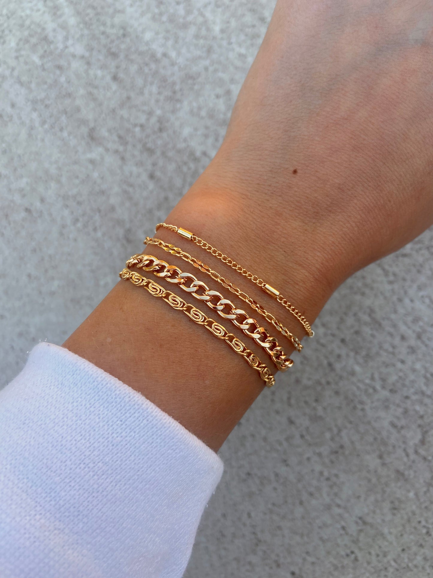 Simplistic Gold Bracelet Set