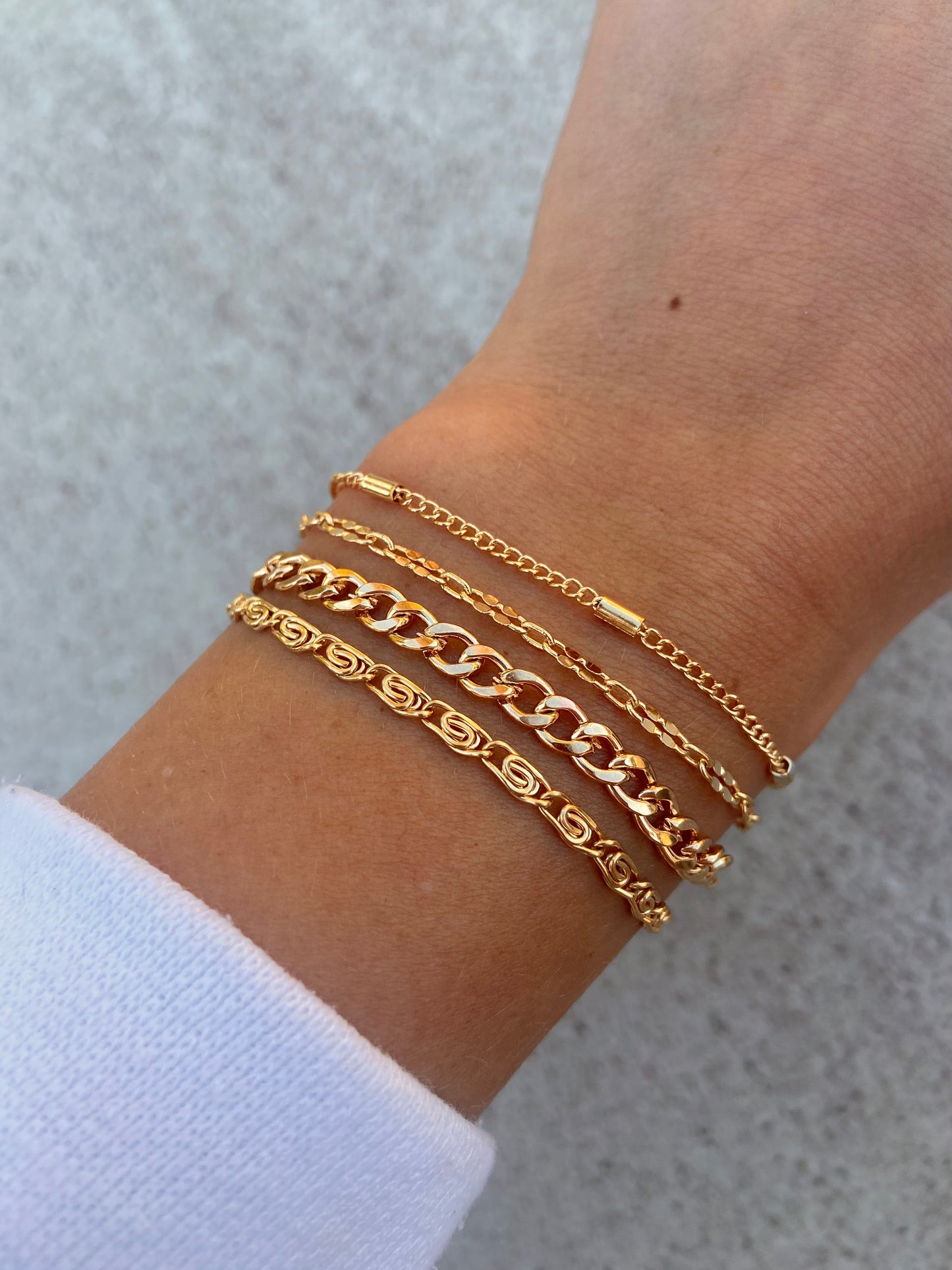 Simplistic Gold Bracelet Set