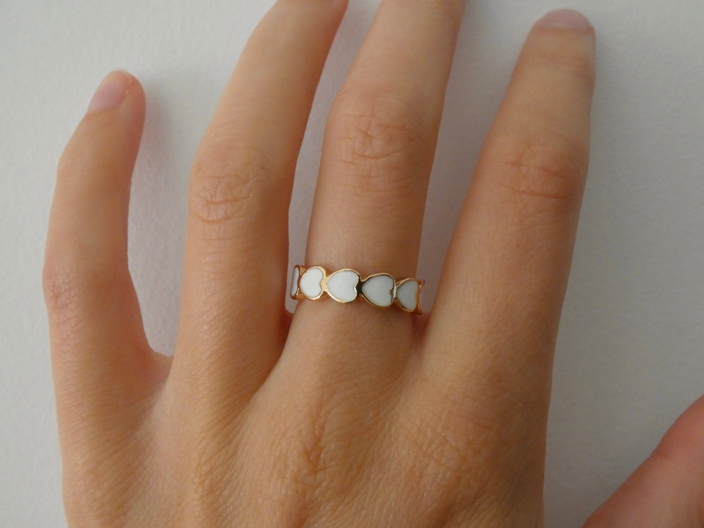 White Hearts Ring