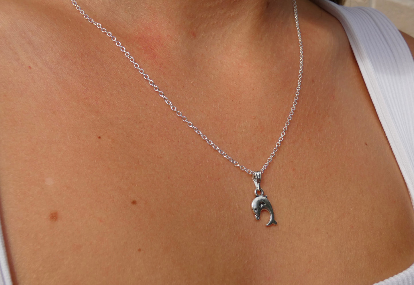 Single Dolphin Necklace